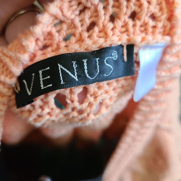 Venus Knit Sweater   - Picture 5 of 6